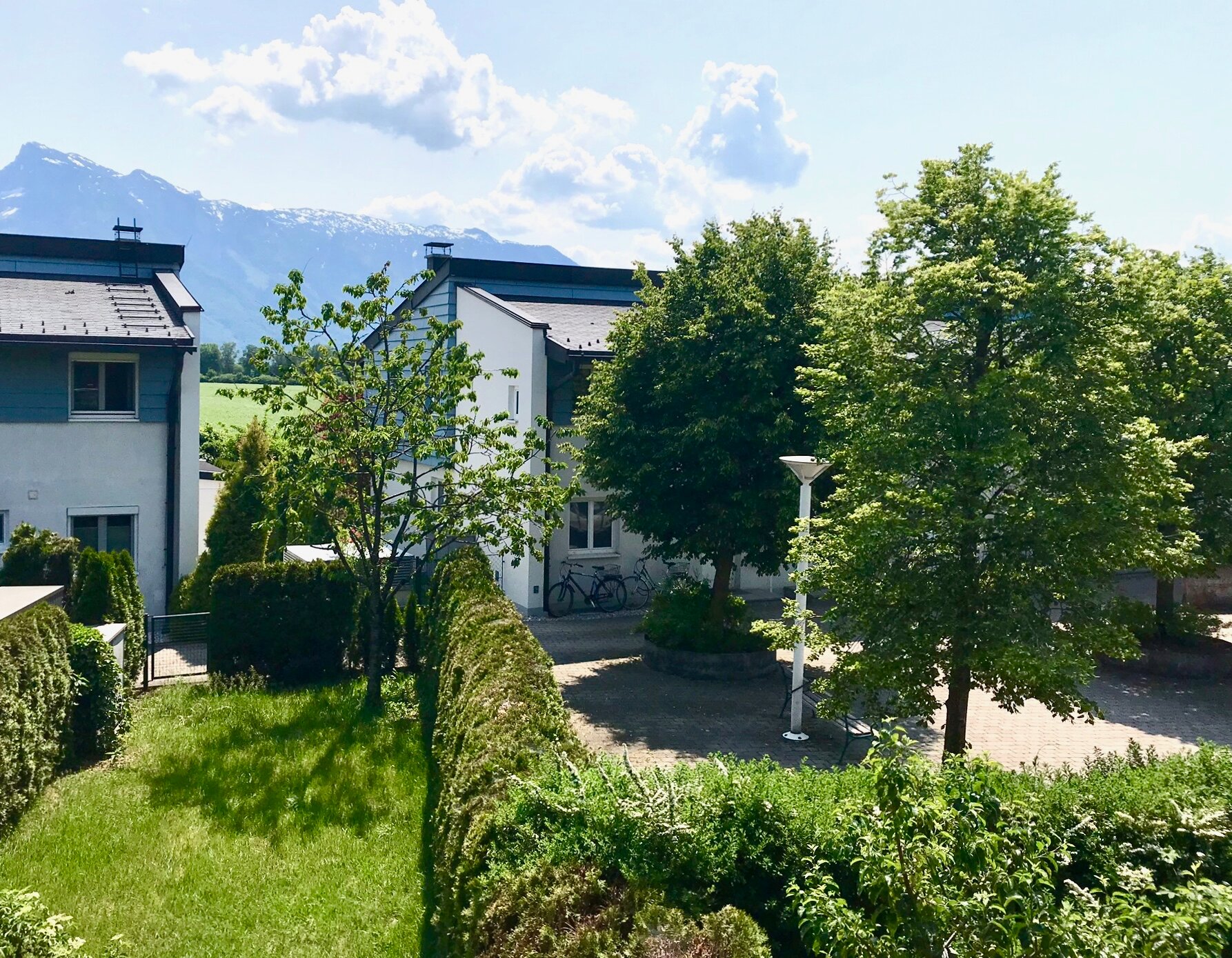 Aussicht auf den Untersberg vom obersten Stock
