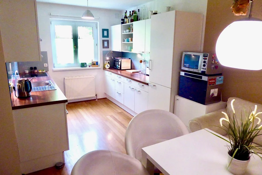 Voll eingerichtete Küche