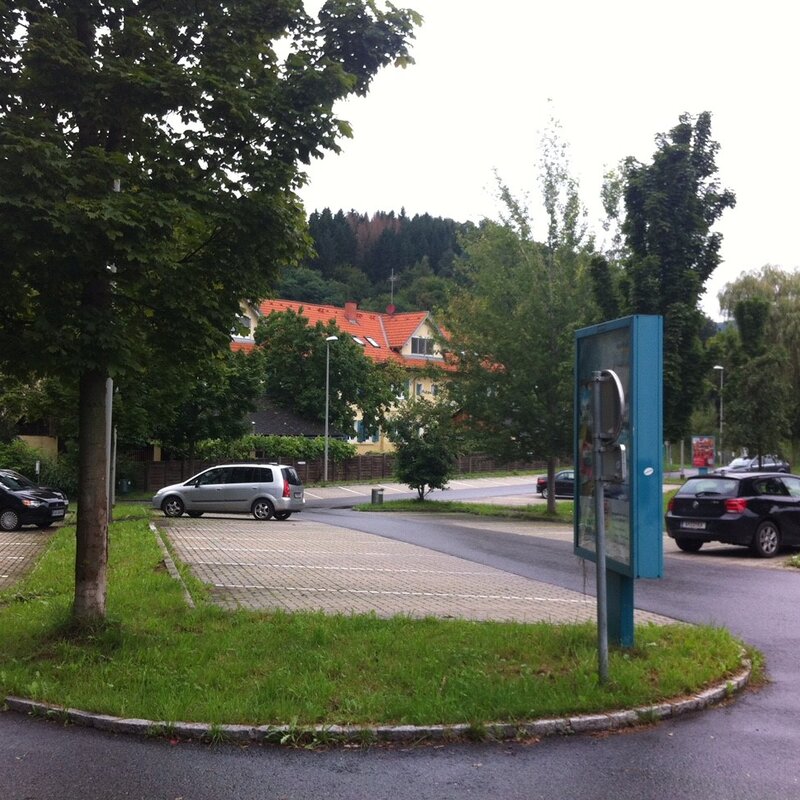 Parking area close to tram stop | © CH
