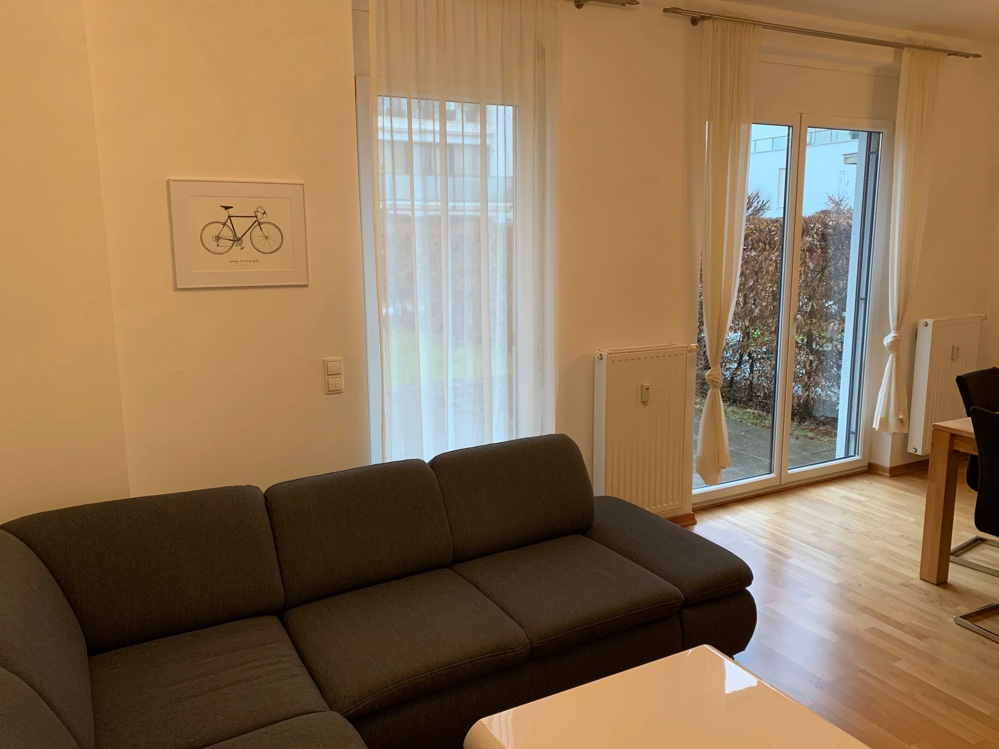 Wohnraum mit Gartenzugang | © CH