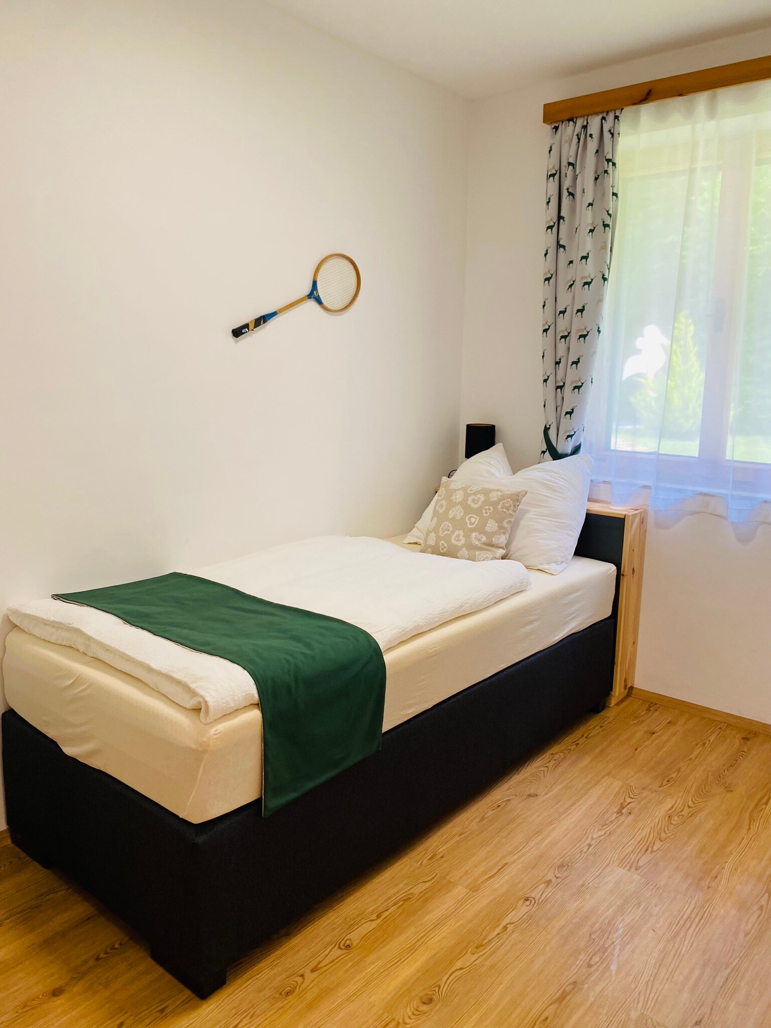 bedroom 2 (single room)