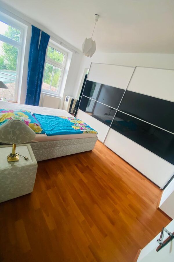Sleeping room 1 1