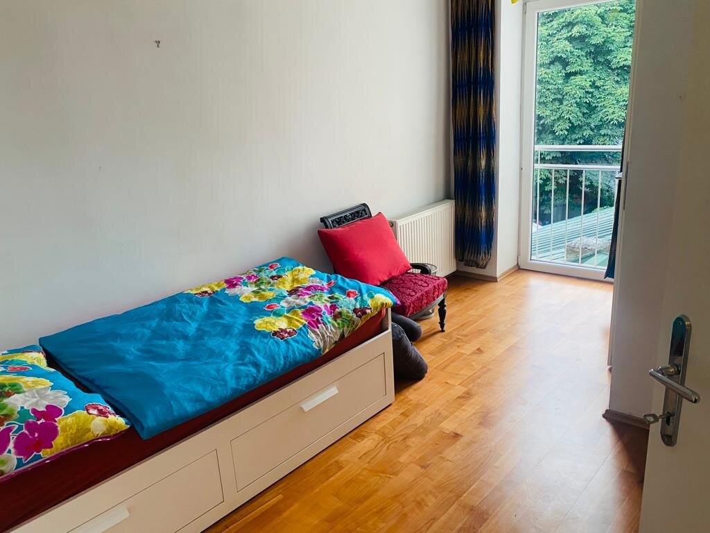 Sleeping room 2