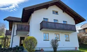 Vorderseite des Hauses