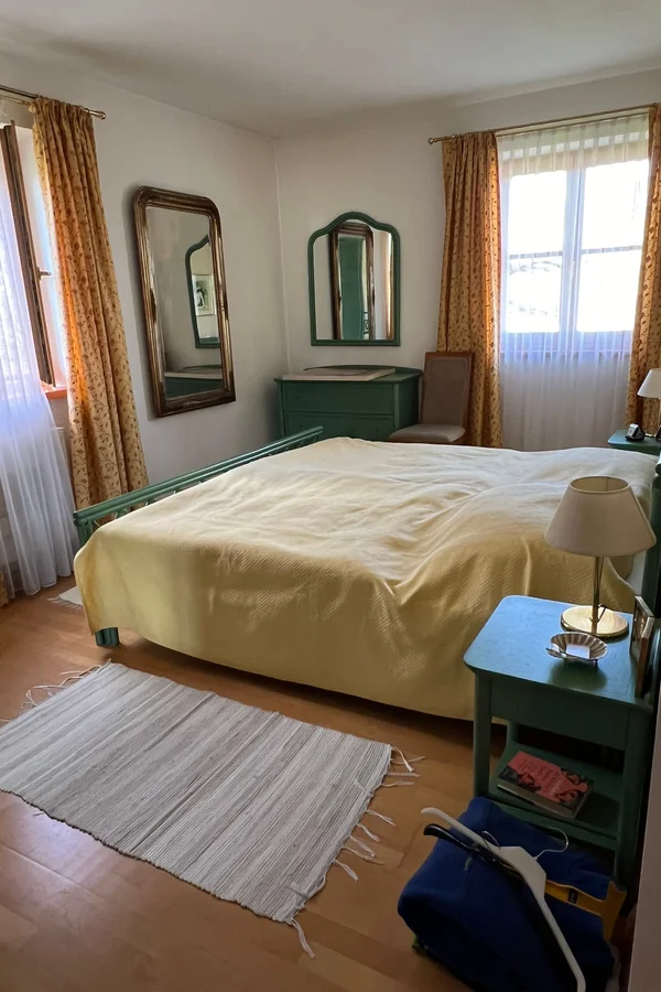 Schlafzimmer 1