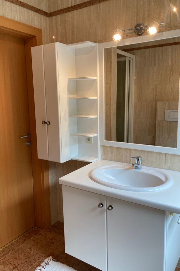 Erdgeschoß Badezimmer 