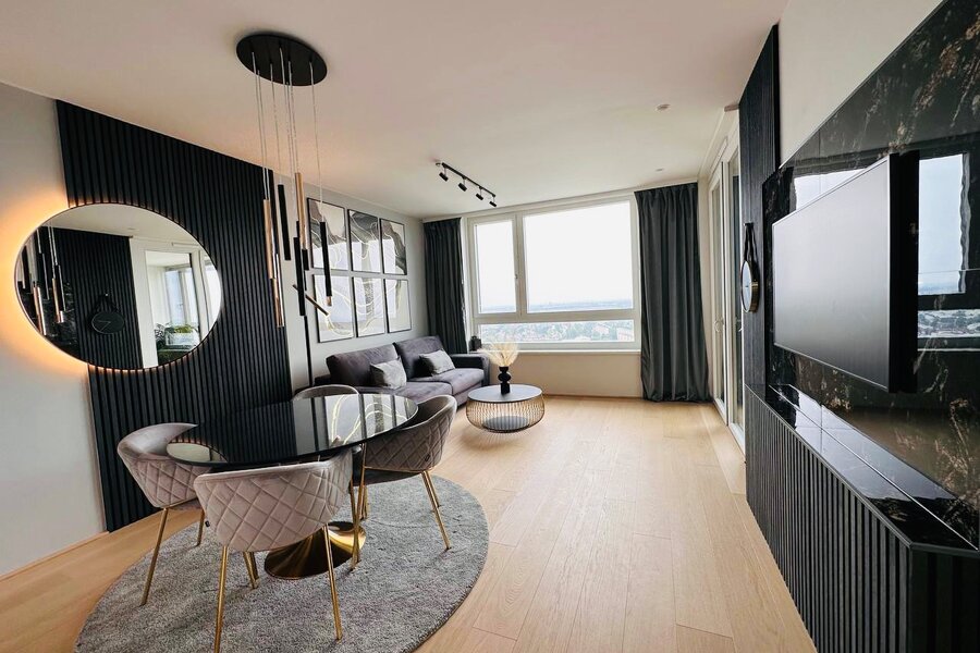 Wohnzimmer Panorama zur Fensterfront