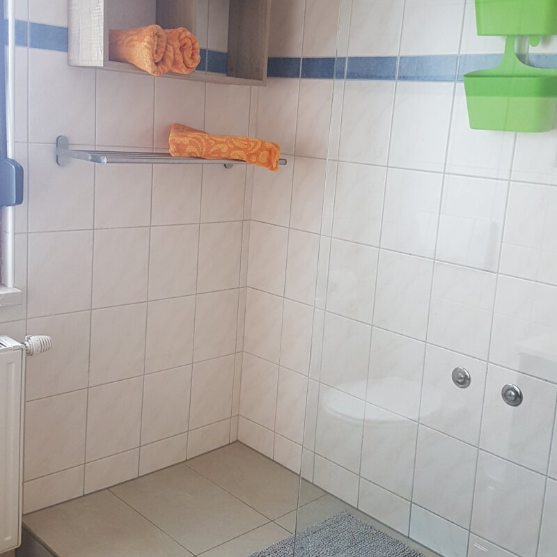 big Shower with rain shower