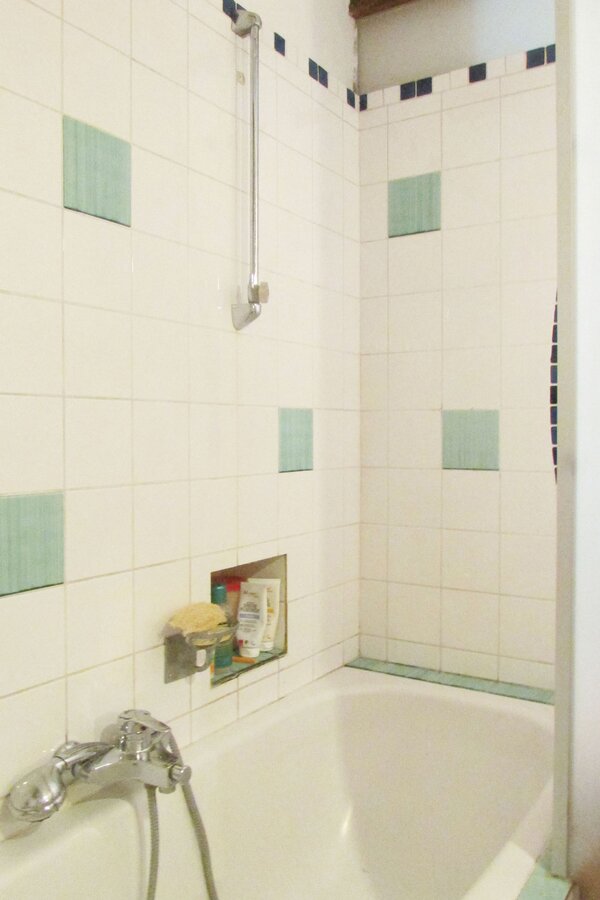 shower & bath