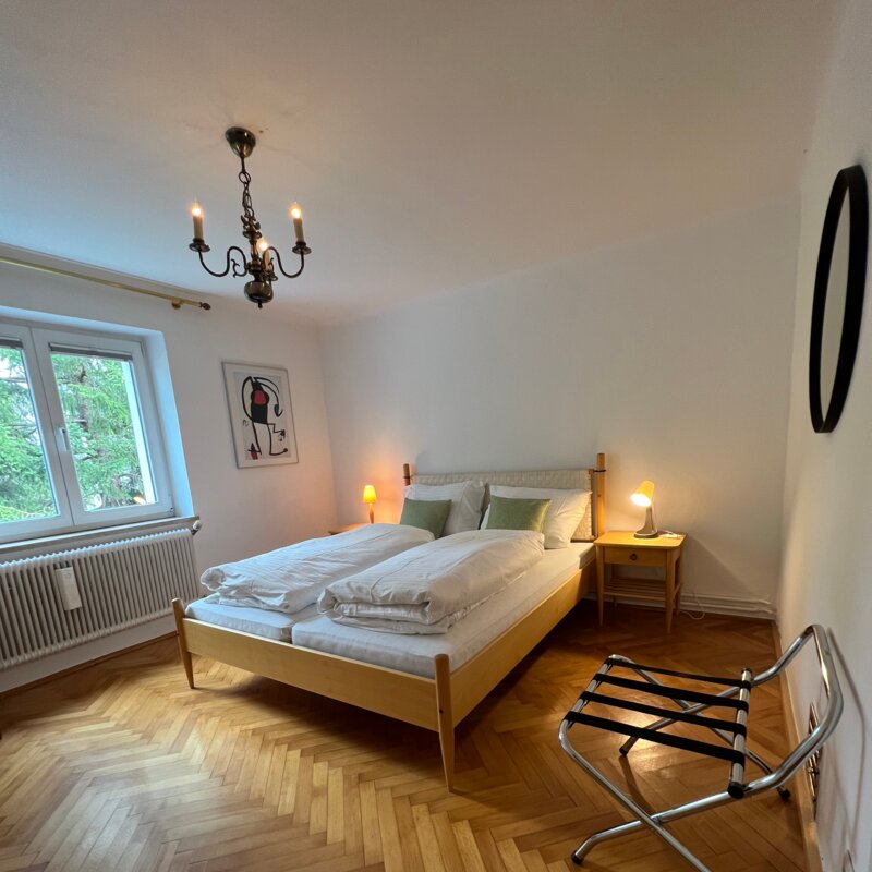 Doppelbett, Einbauschrank | © globe.birdz