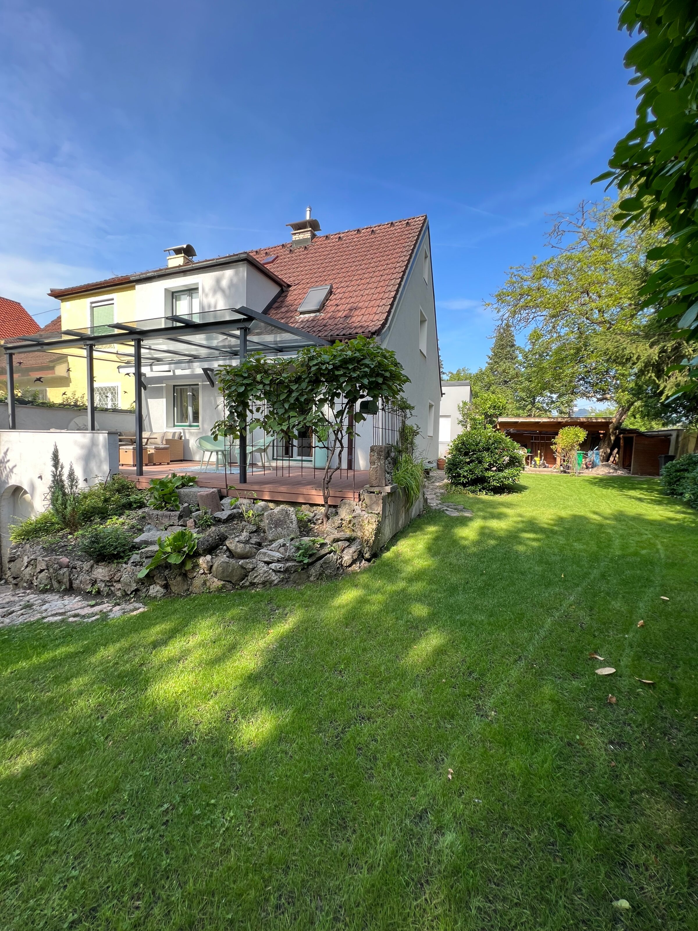 Terrasse, Garten | © globe.birdz