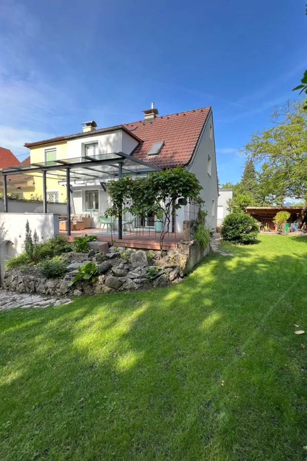 Terrasse, Garten | © globe.birdz