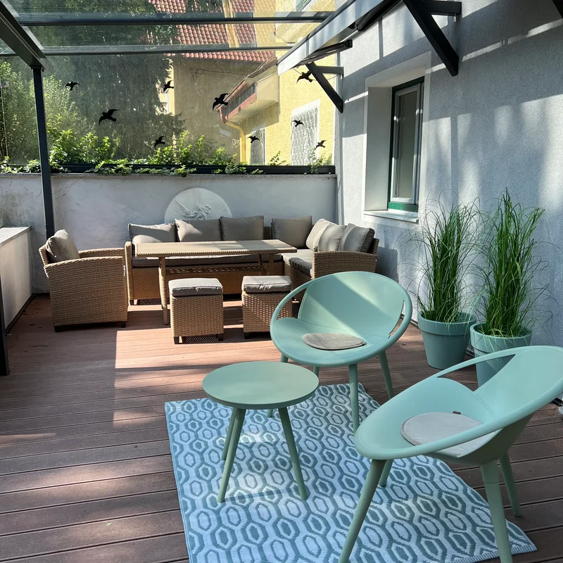 Esslounge, Glasdach | © globe.birdz