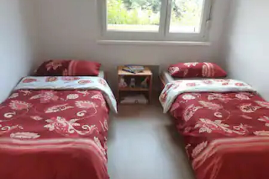 Schlafzimmer 2
