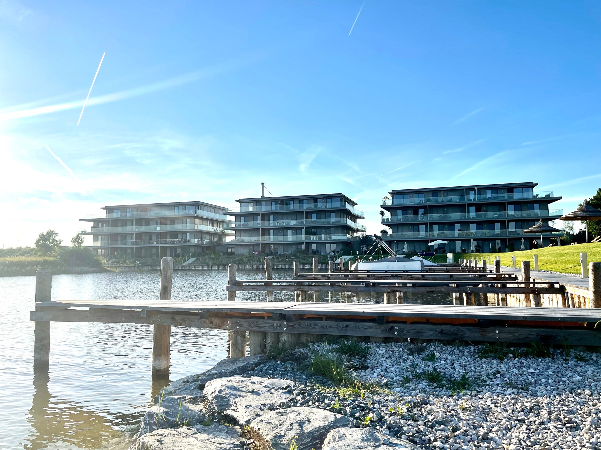 Modern 2-room apartment with lake view – short-term rental & temporary housing for 1 to 6 months in Oggau am Neusiedlersee