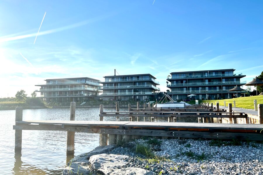 Modern 2-room apartment with lake view – short-term rental & temporary housing for 1 to 6 months in Oggau am Neusiedlersee