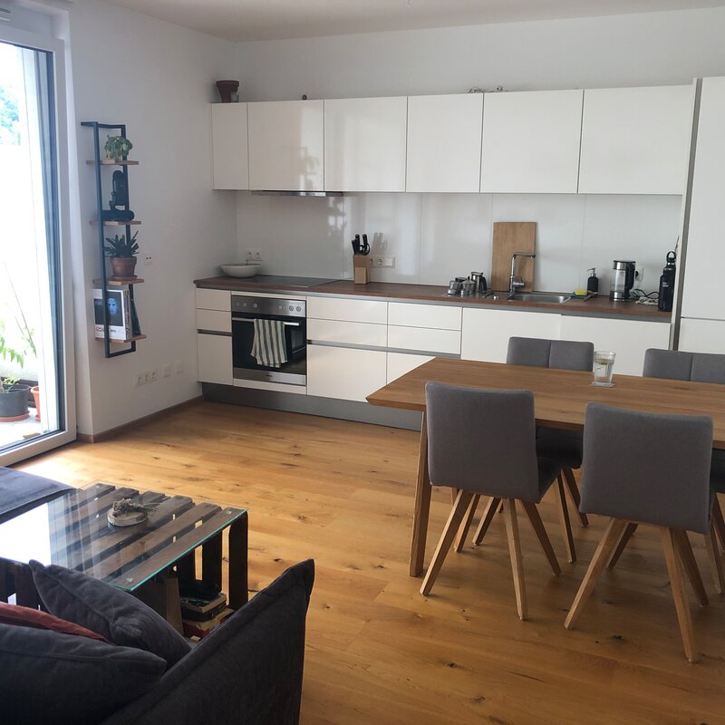 Living kitchen - kitchen side