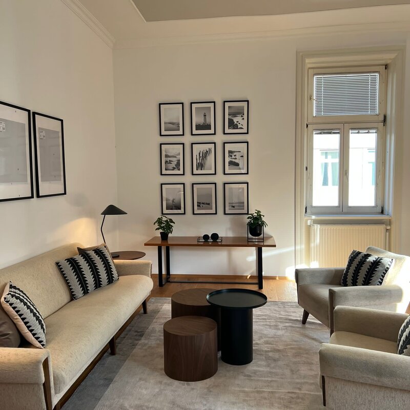 Sofa und Sesselgruppe