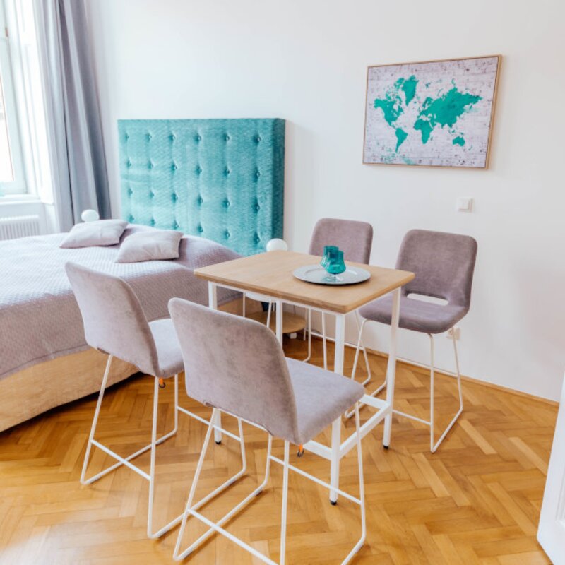 Furnished 1-room apartment with double bed & dining table – short-term rental & temporary housing for 1 to 6 months in Vienna