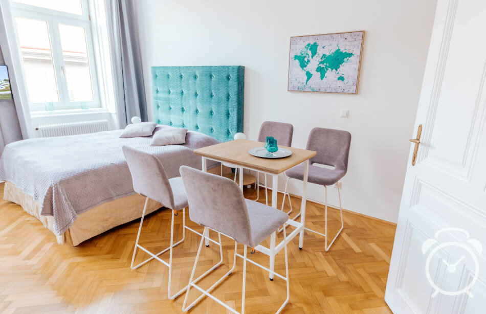Furnished 1-room apartment with double bed & dining table – short-term rental & temporary housing for 1 to 6 months in Vienna