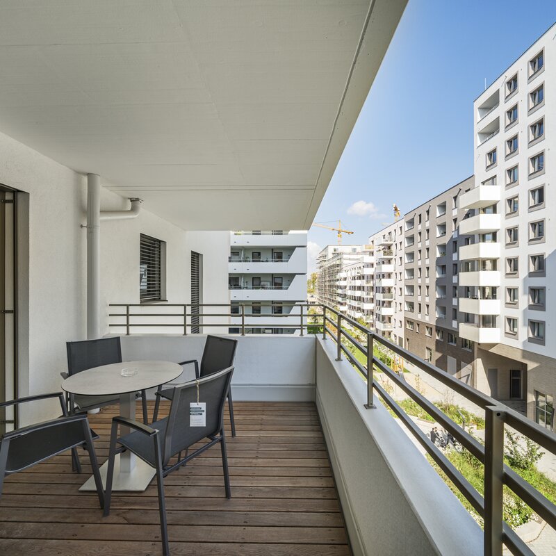Sunny balcony with seating – 2-room apartment for short-term rental & temporary housing for 1 to 6 months in Vienna