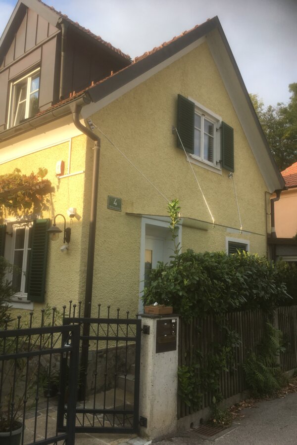 Maria-Theresien-Gelb