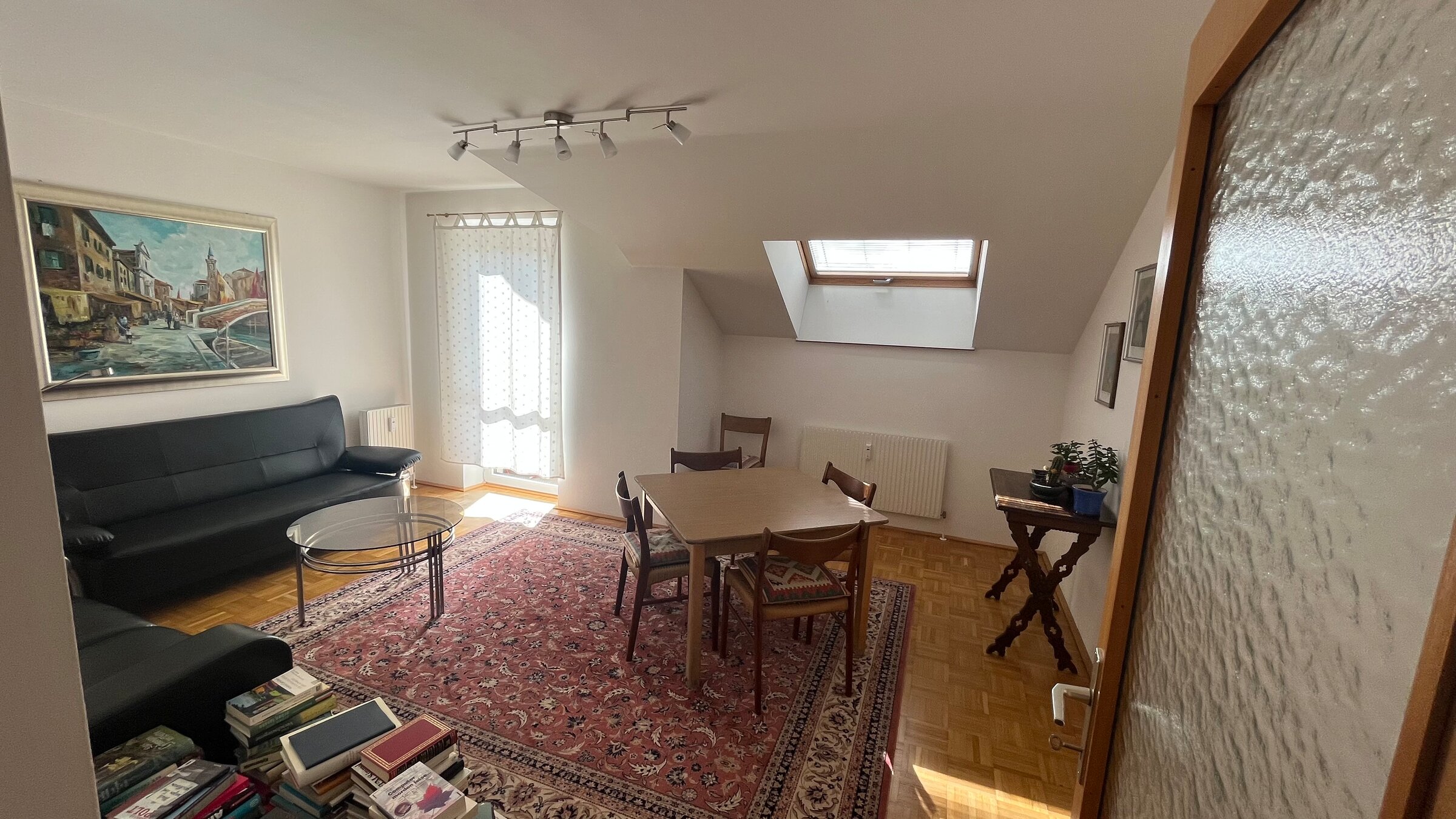 Großes Wohn- Eßzimmer