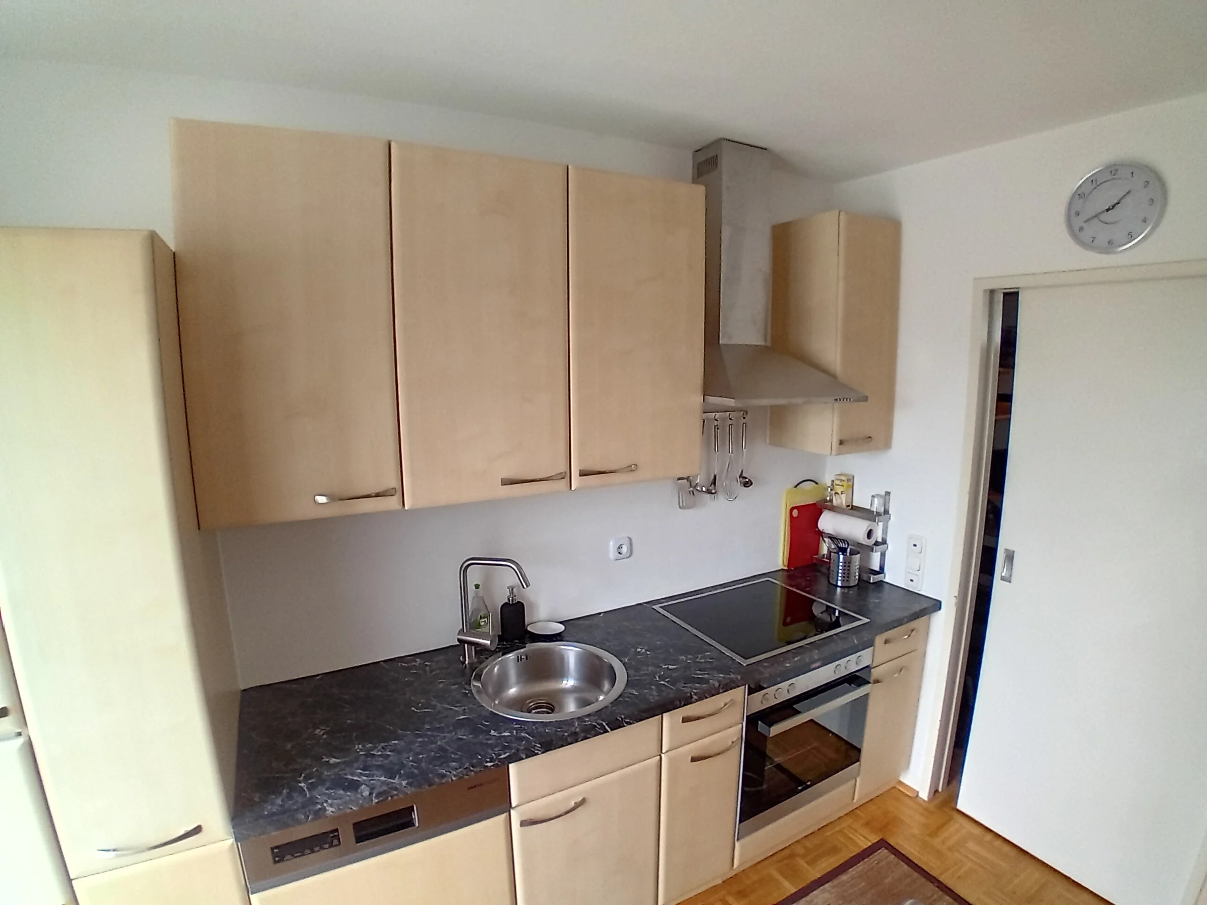 Küche mit Abstellraum/WC