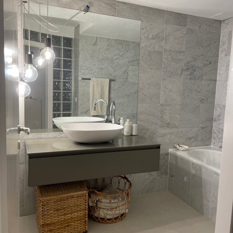 Badezimmer aus Marmor 