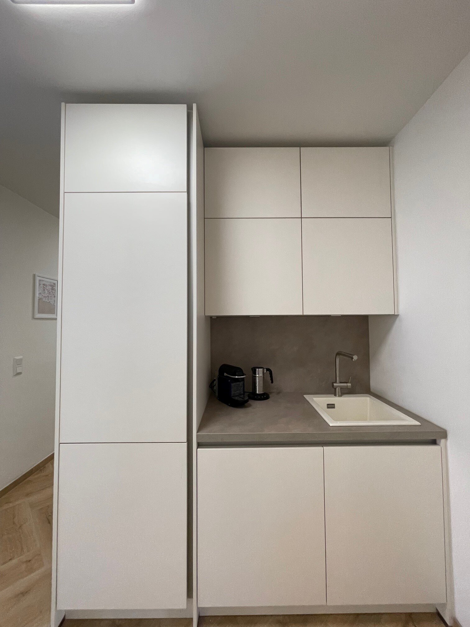 Kühl/Gefrierkombi und Geschirrspüler