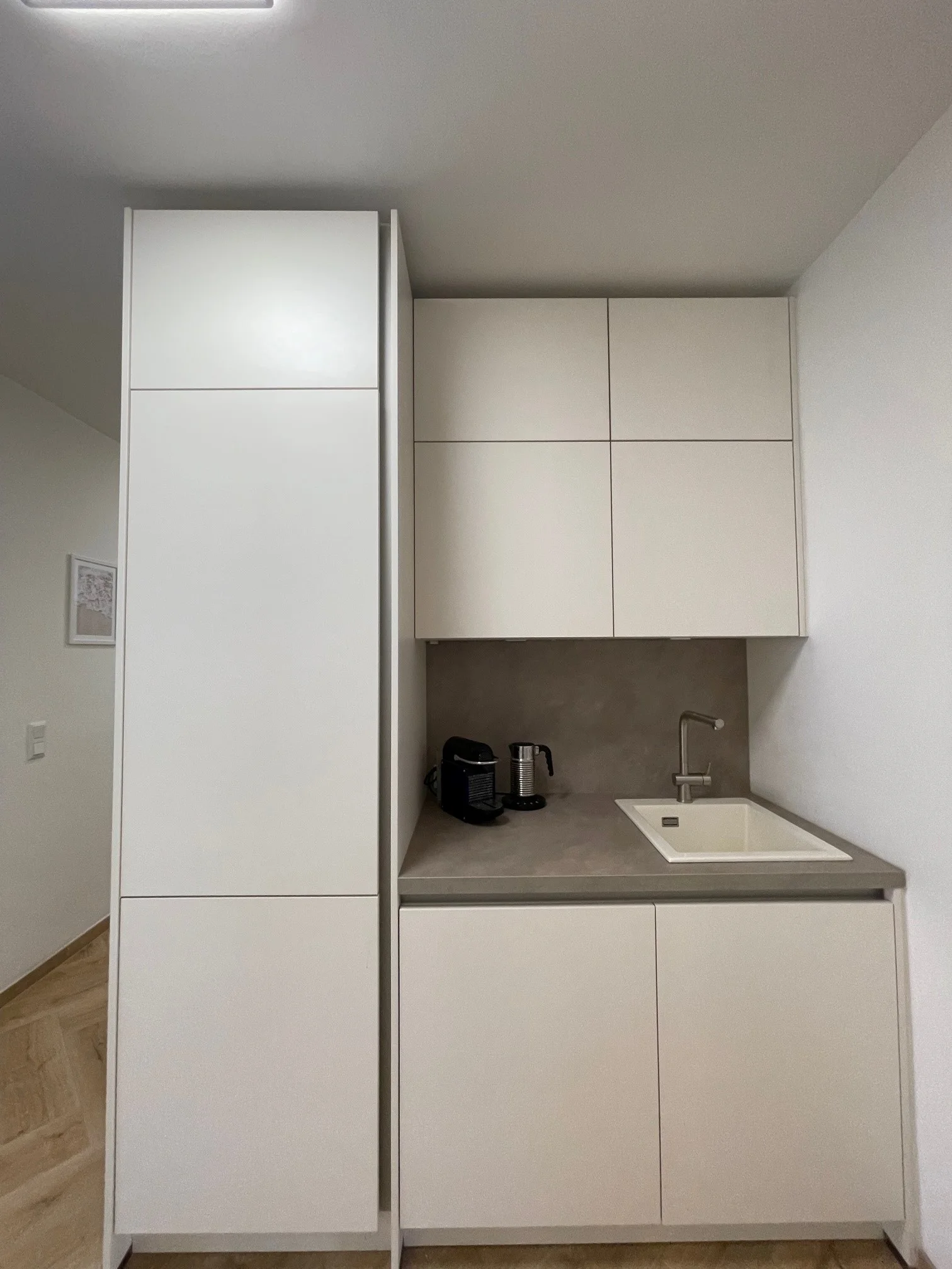 Kühl/Gefrierkombi und Geschirrspüler