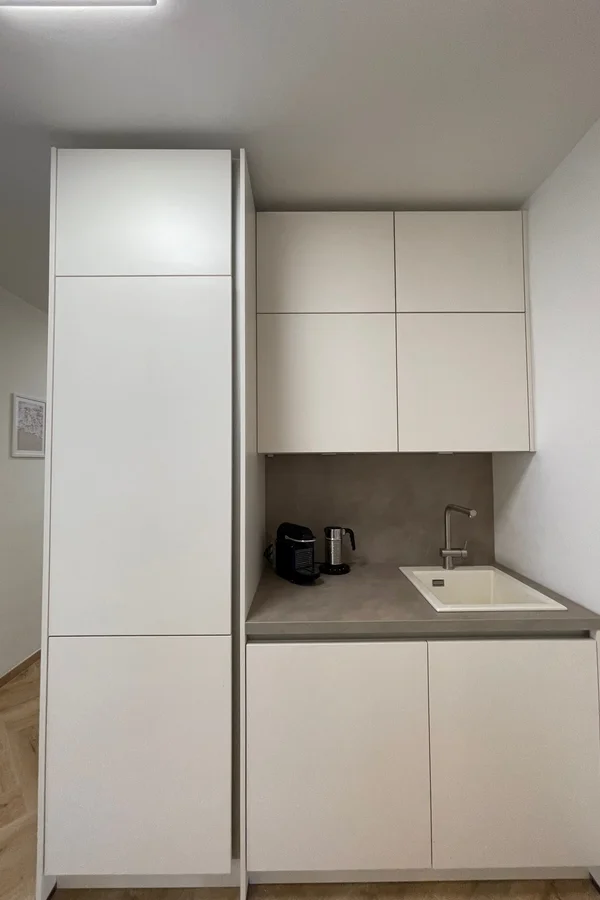 Kühl/Gefrierkombi und Geschirrspüler