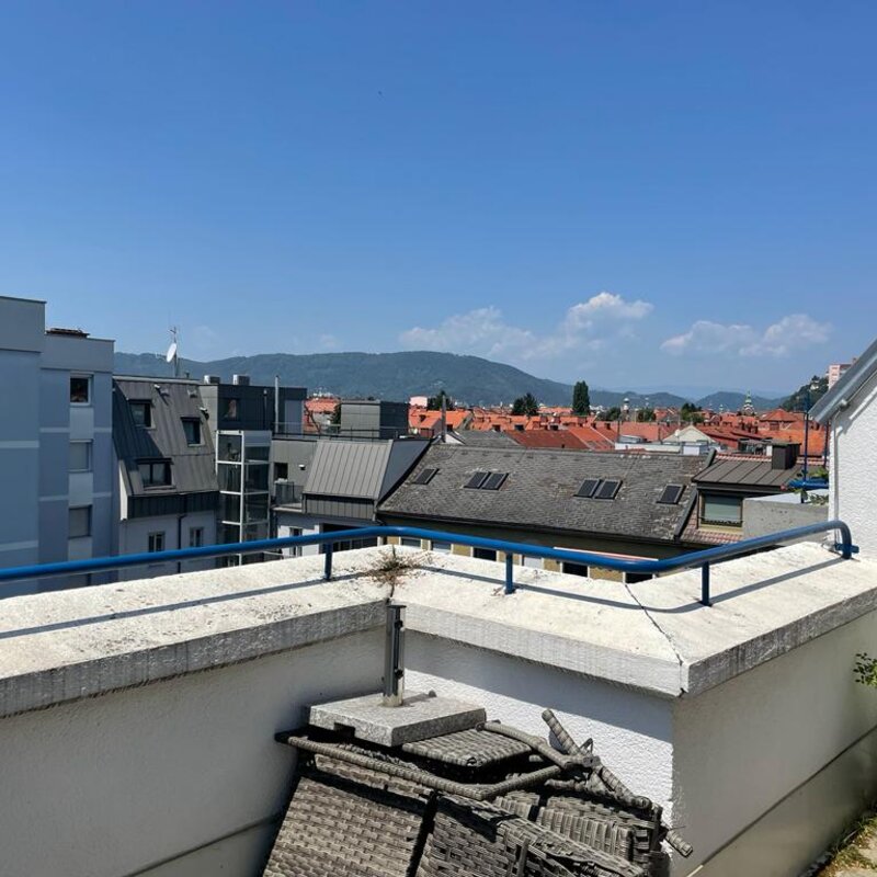 Dachterrasse mit Stadtblick – 2-Zimmer Wohnung, Kurzzeitmiete Graz, Wohnen auf Zeit für 1 bis 6 Monate