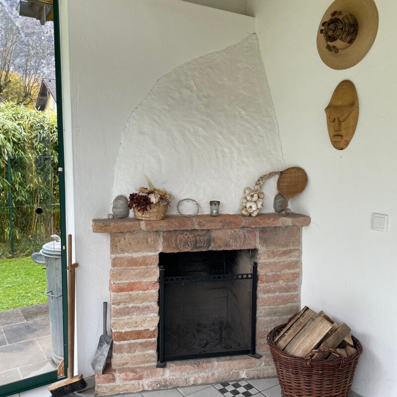 Offener Kamin in der Veranda