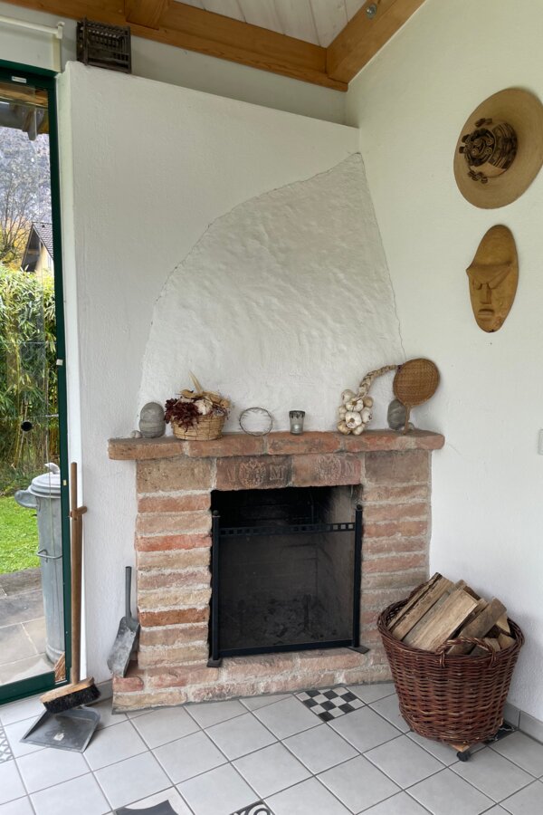 Offener Kamin in der Veranda