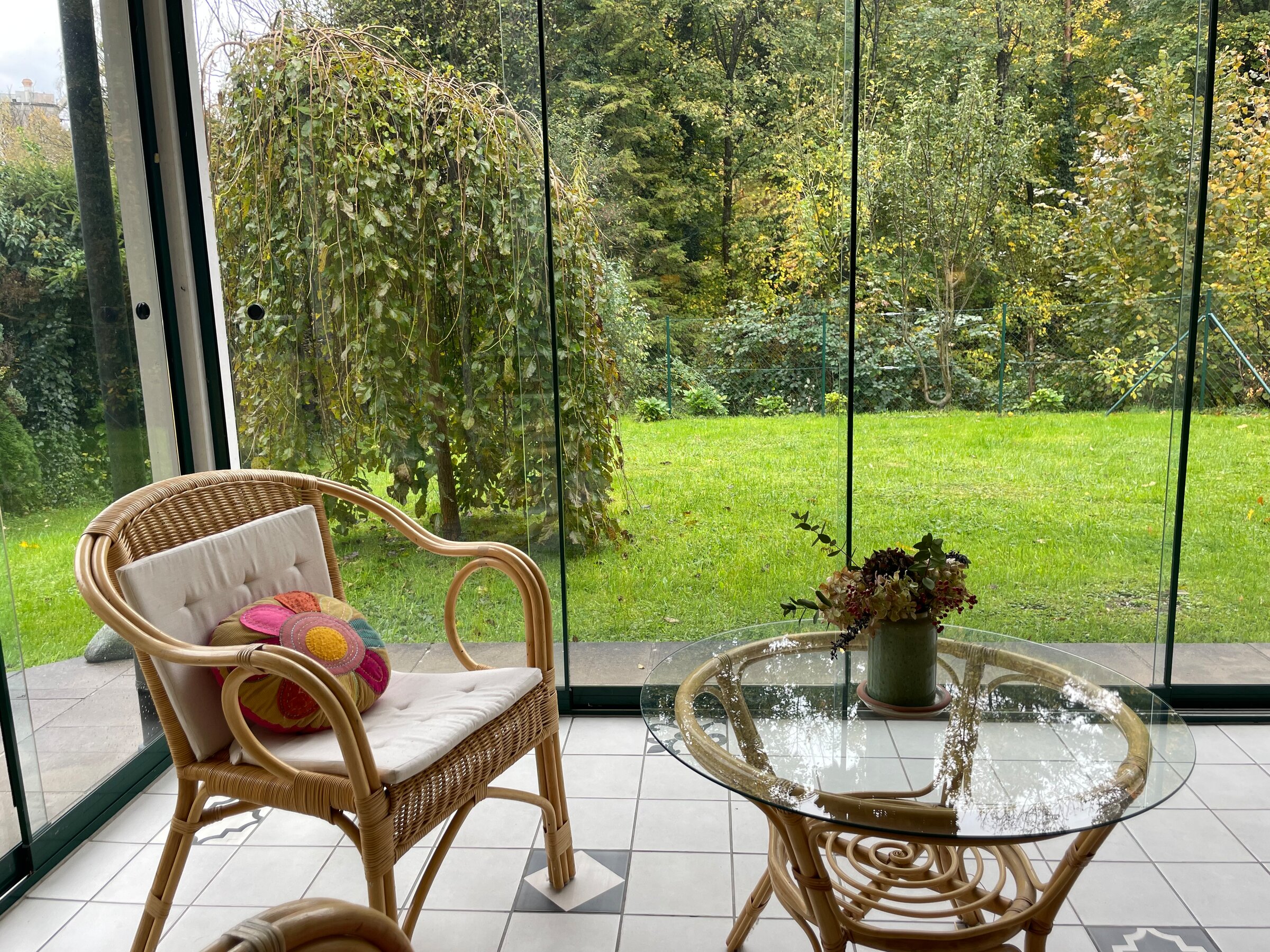 Auch bei Regenwetter dank der Glaswände nutzbar