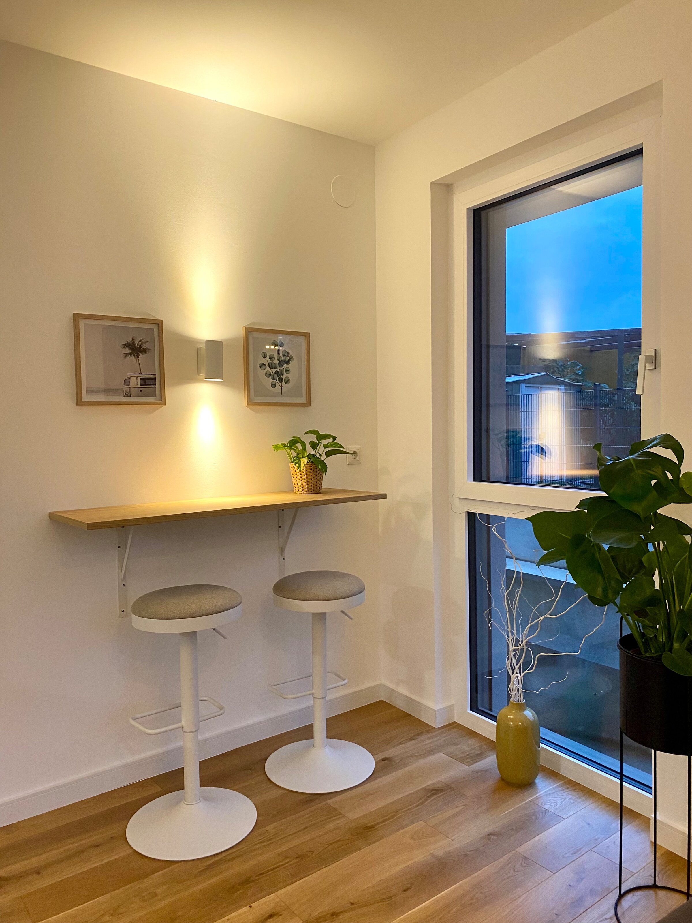 Dining and working table