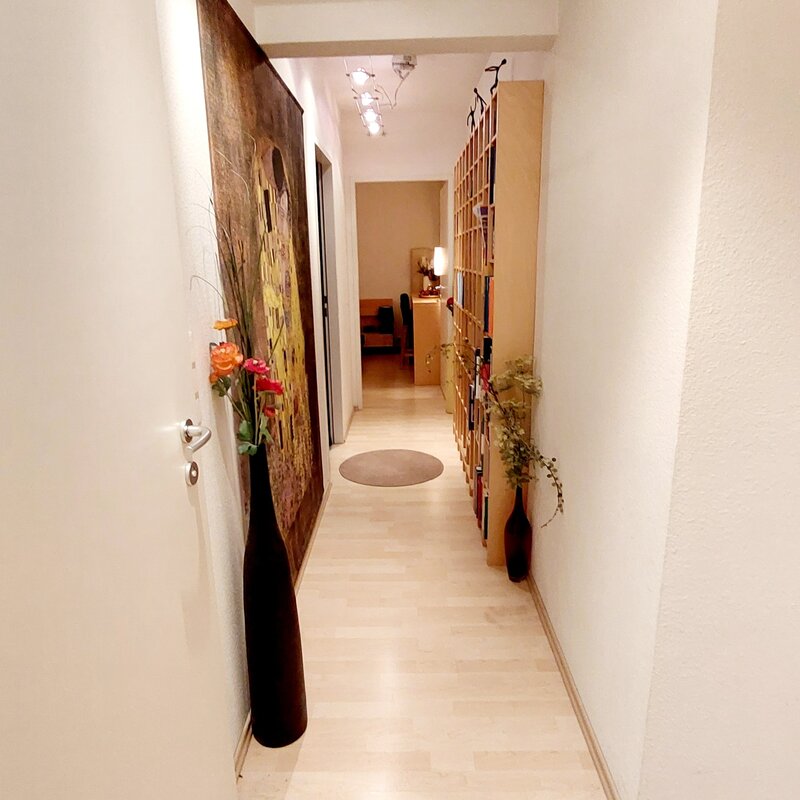 corridor to the bedroom