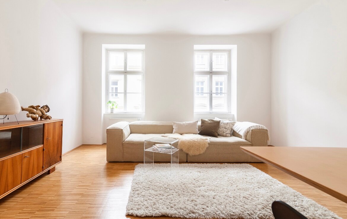 Cozy and spacious living room area connected to the kitchen | © Pia Gärtner