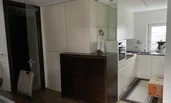 Blick Wohnzimmer zur Küche