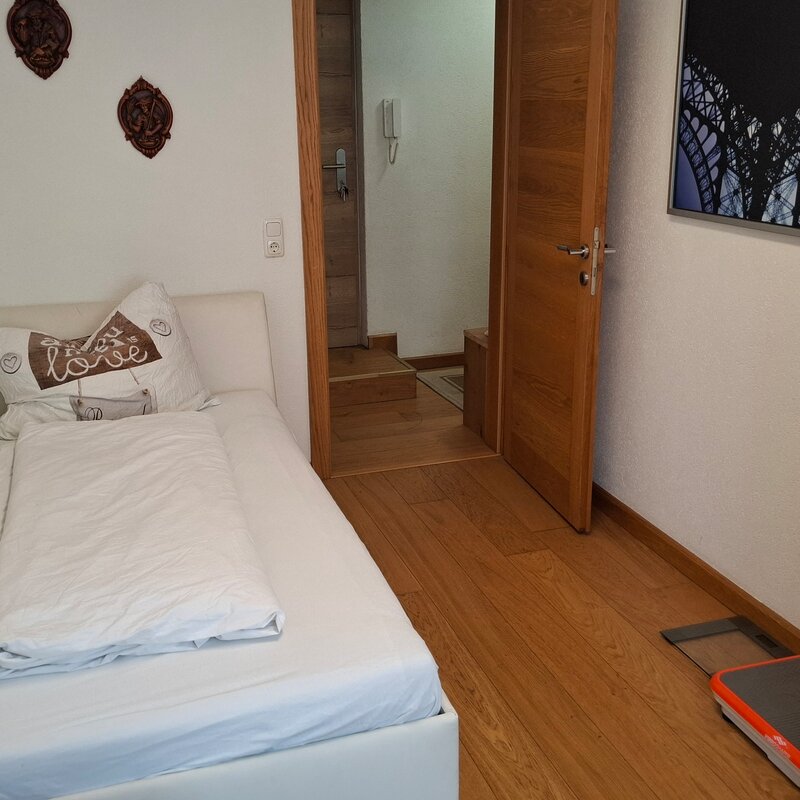 Bedroom with single bed (120 cm x 200 cm) and possibility for an additional single bed