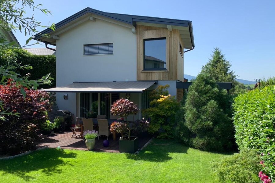 Modern house with landscaped garden & terrace – short-term rental & temporary housing for 1 to 6 months, Mondsee