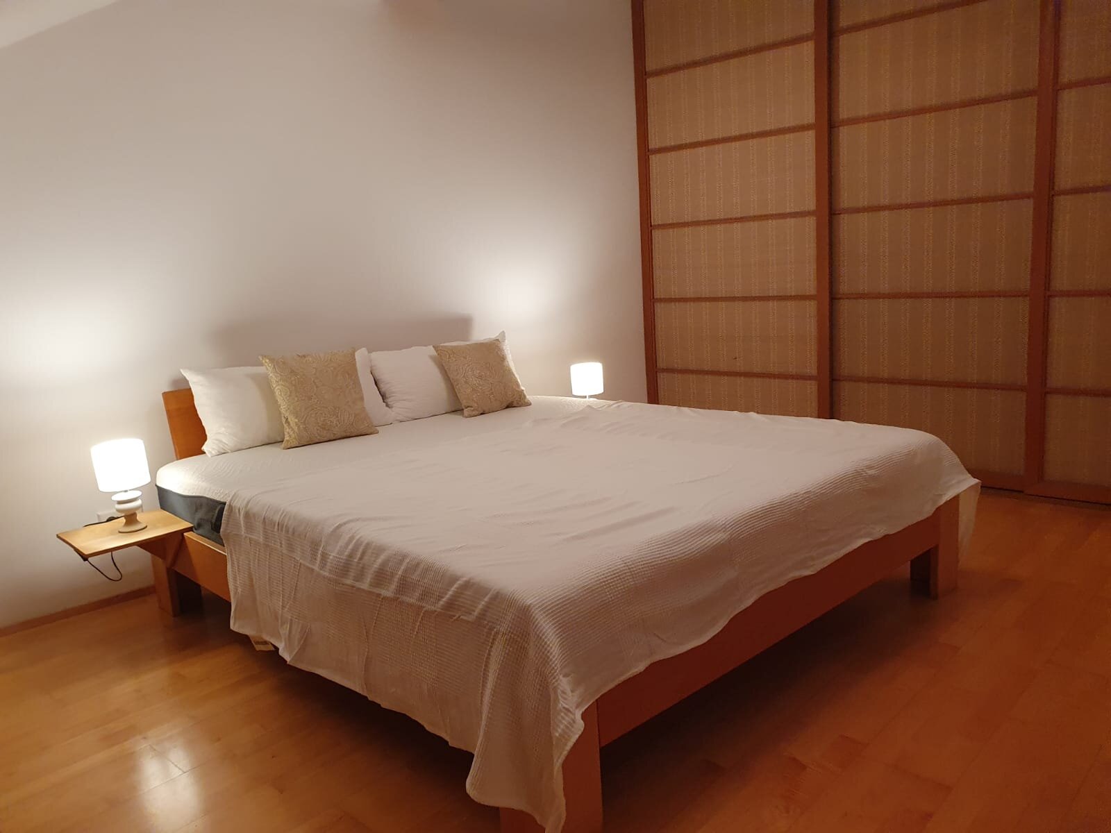 Schlafzimmer Wandschrank