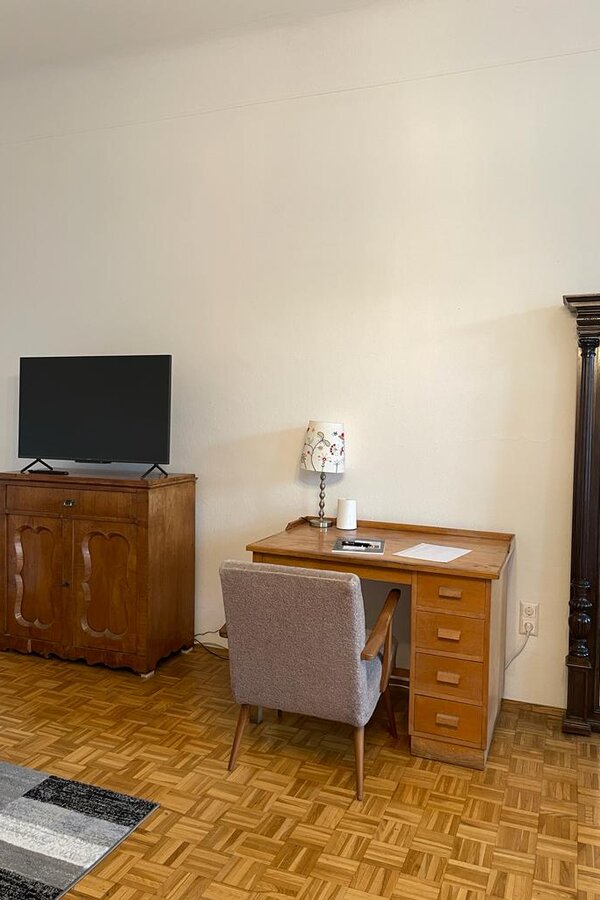 Arbeitsplatz im Wohnzimmer | © Georg Franz