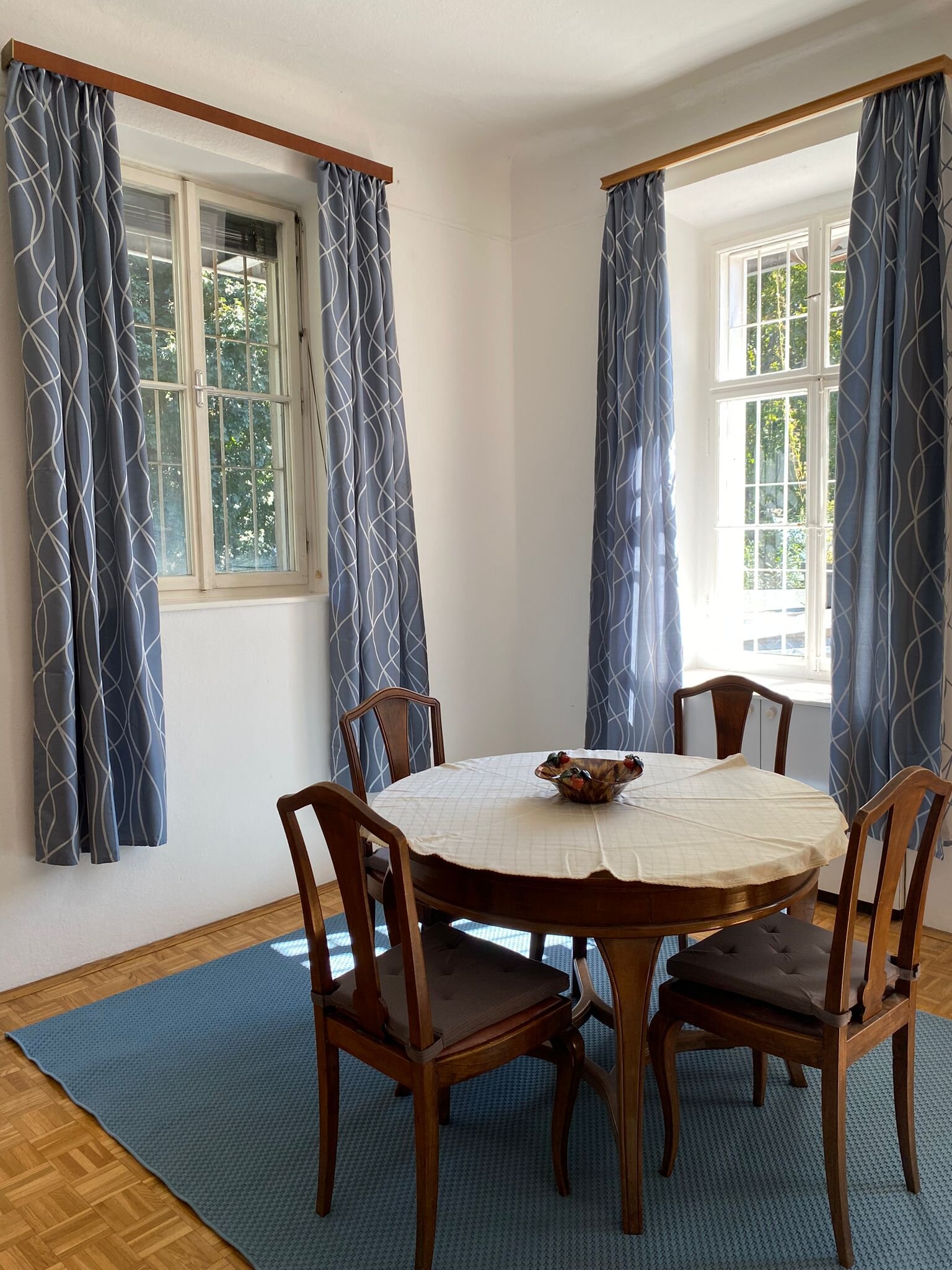 Essplatz im Wohnzimmer | © Georg Franz