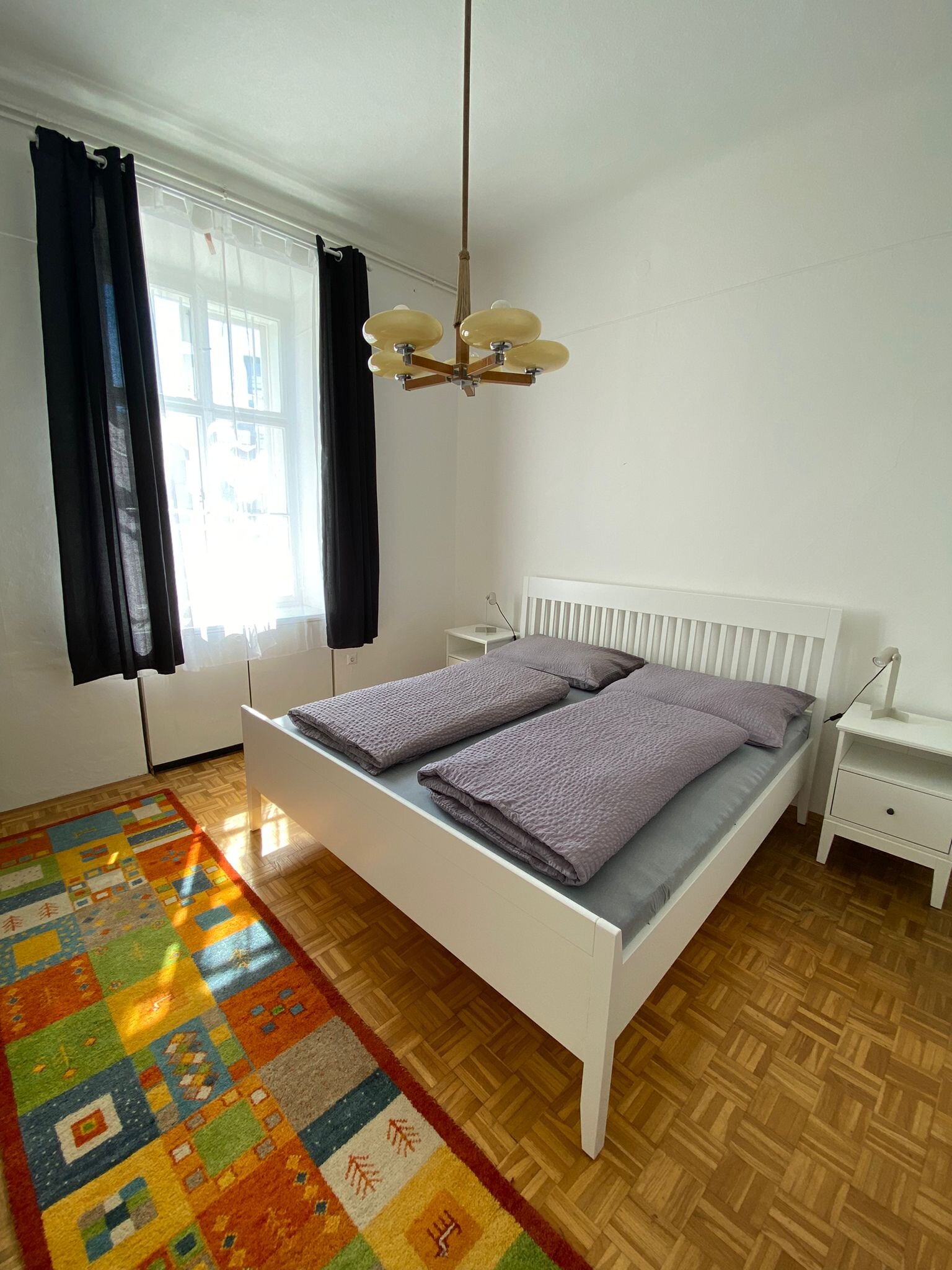 Schlafzimmer mit Doppelbett | © Georg Franz