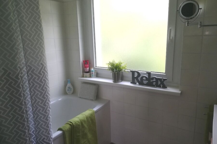 Badezimmer mit Badewanne