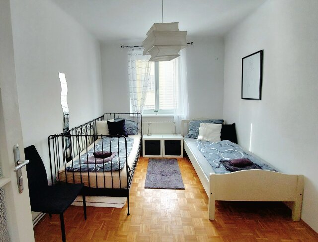 Schlafzimmer 2
