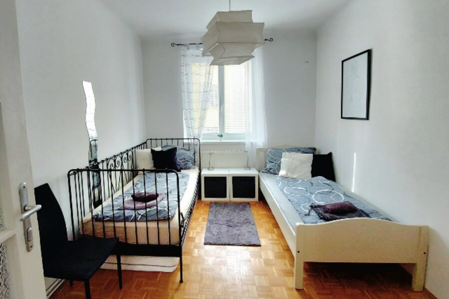 Schlafzimmer 2