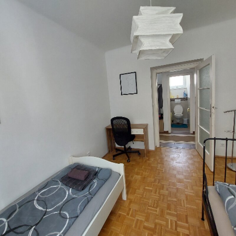 Schlafzimmer 2